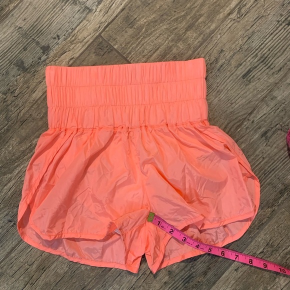 Women’s Free People Movement pink elastic waist multi pocket shorts size XS - Picture 5 of 5